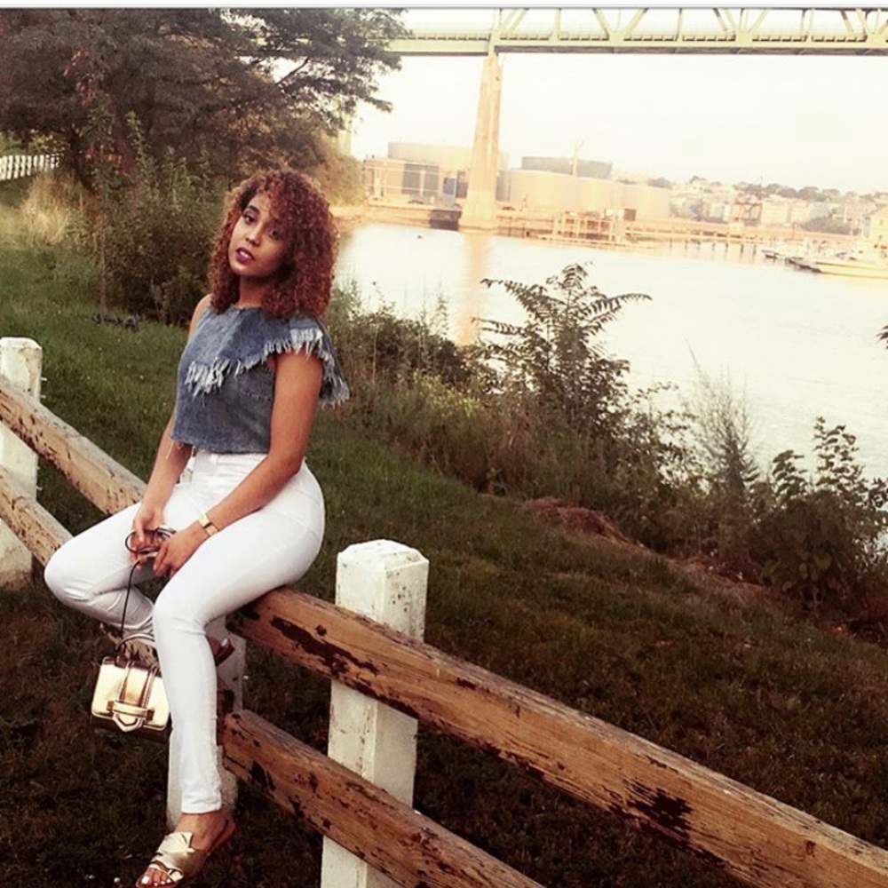 Zara: Denim Semi Crop Top